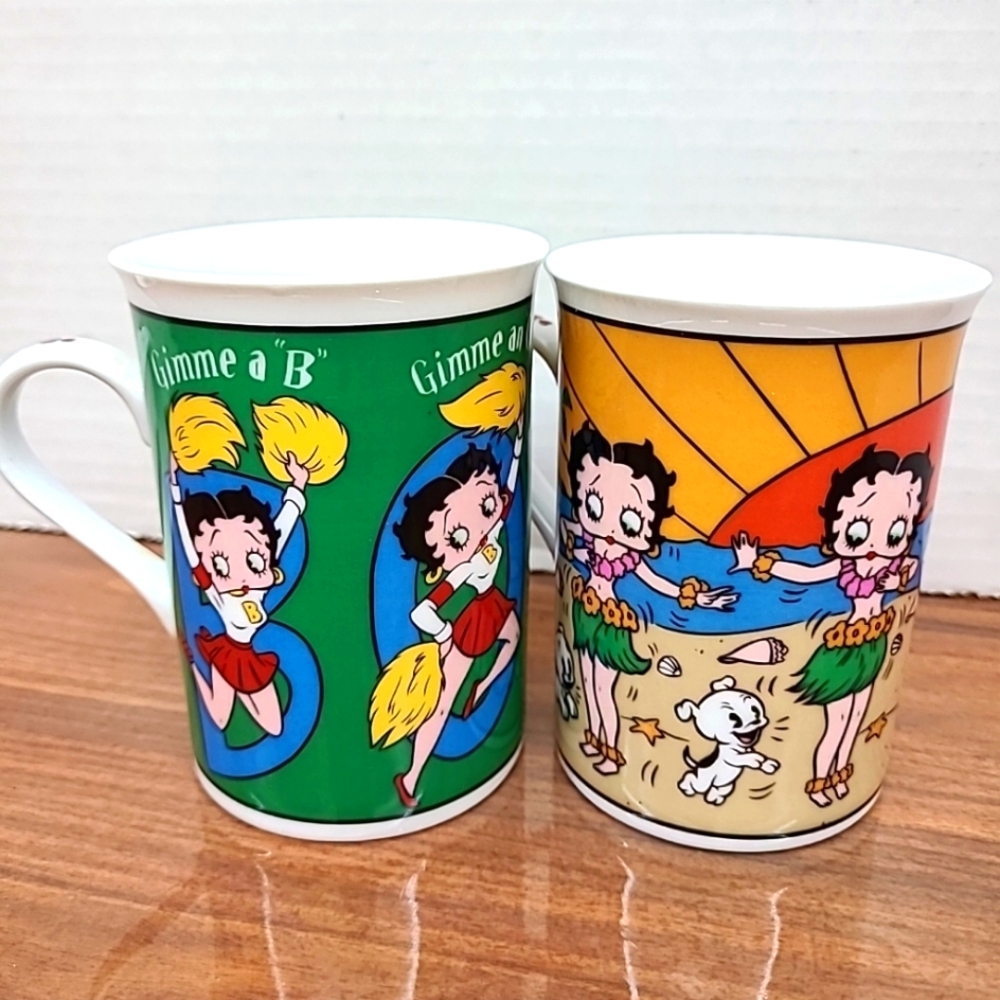 Betty Boop Fine Porcelain Collector Mugs Set of 2 Gimme A Boop & Aloha Betty